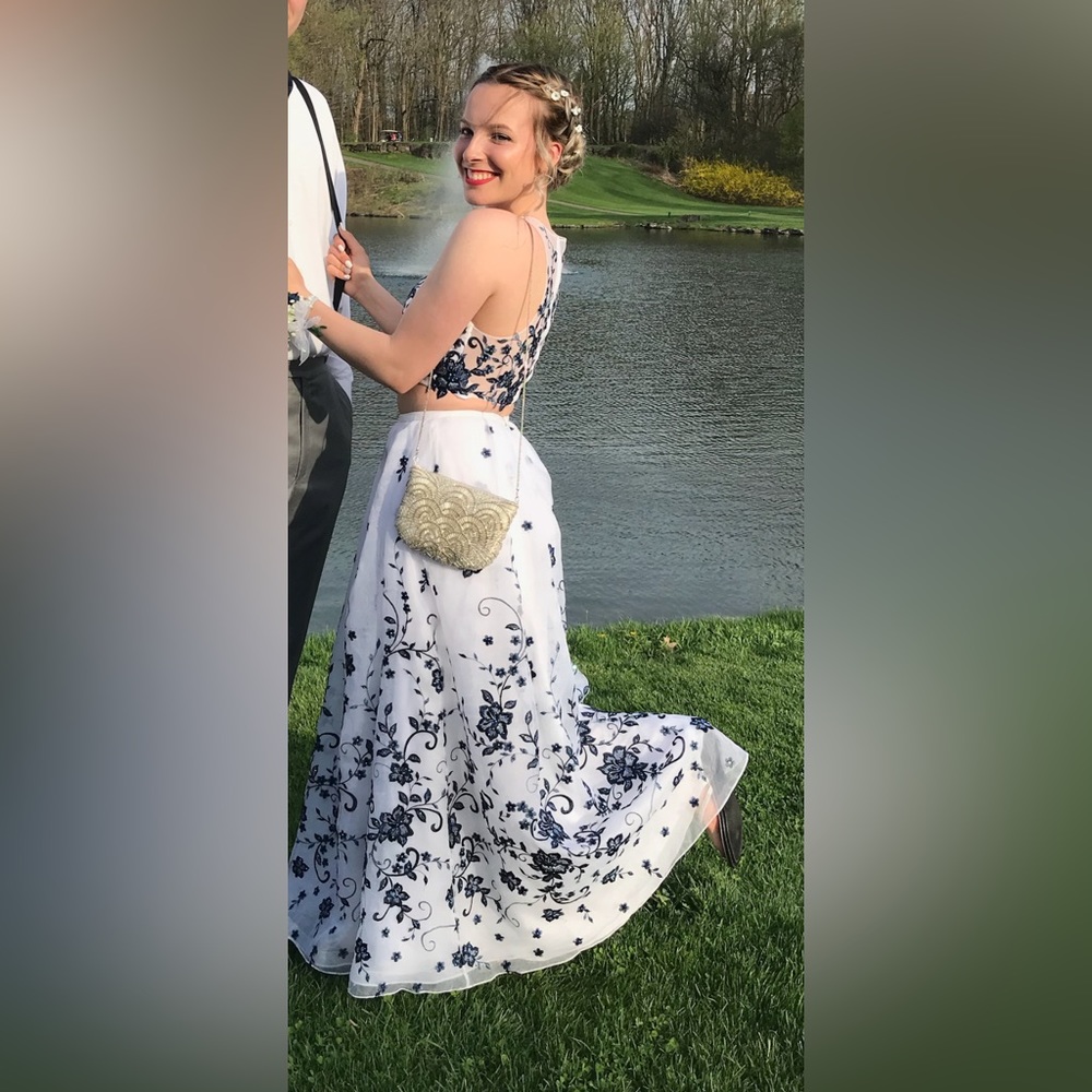 Sherri hill two piece prom dress white with navy details